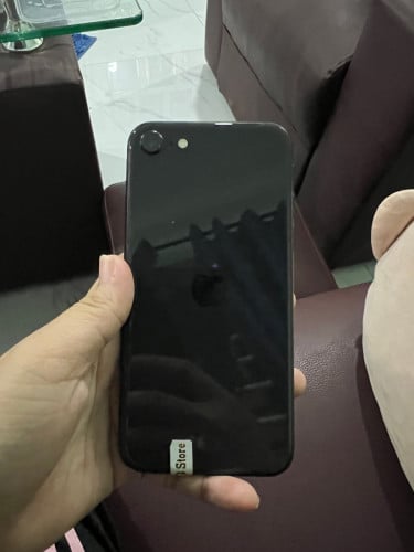 IPhone SE2 64G សានុំ​ សុខភាពថ្ម 84% តួស្អាត​