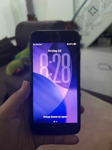 IPhone SE2 64G សានុំ​ សុខភាពថ្ម 84% តួស្អាត​
