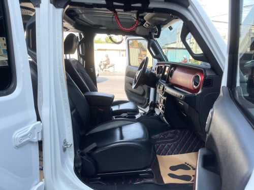 JEEP RUBICON 2020 Full Options ថ្នាំស្សុីន ១ជុំ • ម្ចាស់ដើមទី ១ ទិញថ្មីខ្លាញ់គោ ( សោ ២ គ្រាប់ )