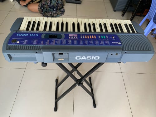 Keyboard Casio CTK-200L