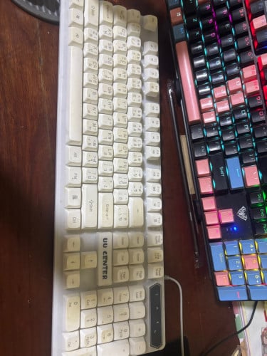 Keyboard (light)