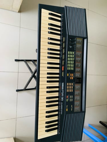 Keyboard Yamaha PSR-38. 61Key