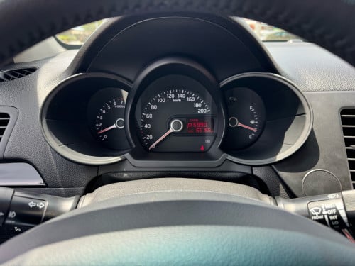 Kia Morning 2013 Haft full options