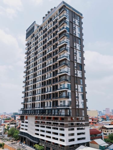 L Tower Loft Condo