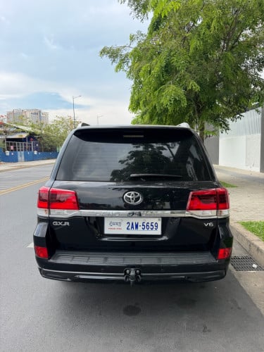Land Criuser 2018 Arab V6