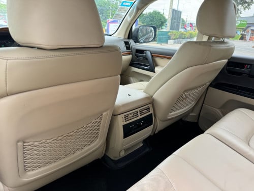 Land Criuser 2018 Arab V6