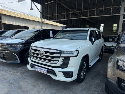 Land Cruiser VX-R 2022 Full options Arab • ប្រភេទឡានថ្នាំស្សុីន ១ជុំ ( គីឡូ តិច )