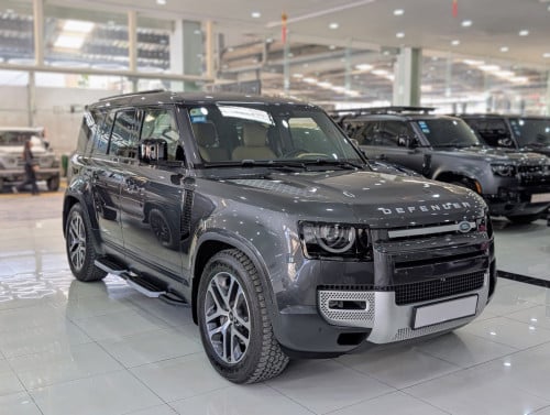 Land Rover Defender 2025