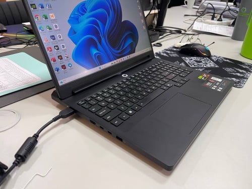 Lenovo Legion R9000P ថ្មី 99.99% ប្រើបាន 3 អាទិត្យ