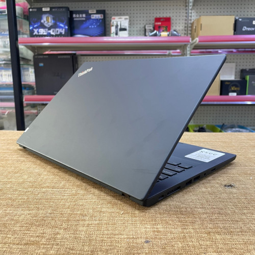 Lenovo ThinkPad T490