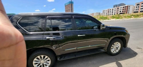 Lexus gx460 2016 full option with cool box