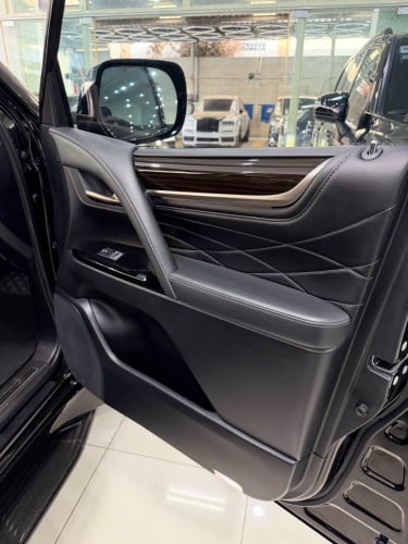 Lexus LX570 2020 Kuru