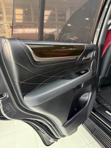 Lexus LX570 2020 Kuru