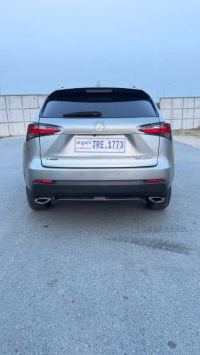 Lexus NX 200t F-sport full option ឆ្នាំ2015 ប៉ុង2 ប៊ូតុង5 ពណ៍ទីតានៀម