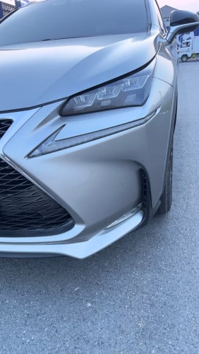 Lexus NX 200t F-sport full option ឆ្នាំ2015 ប៉ុង2 ប៊ូតុង5 ពណ៍ទីតានៀម