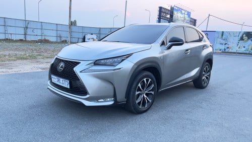 Lexus NX 200t F-sport full option ឆ្នាំ2015 ប៉ុង2 ប៊ូតុង5 ពណ៍ទីតានៀម