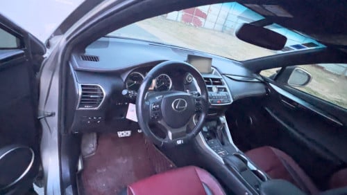 Lexus NX 200t F-sport full option ឆ្នាំ2015 ប៉ុង2 ប៊ូតុង5 ពណ៍ទីតានៀម