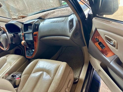 Lexus Rx 2001 ប៉ុង1 ឡានស្អាត ប្រេីសាំងសុត