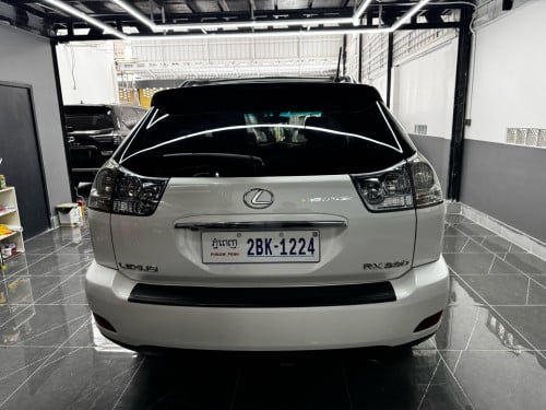 Lexus Rx 330 2004 Half Full ប៉ុងមួយ