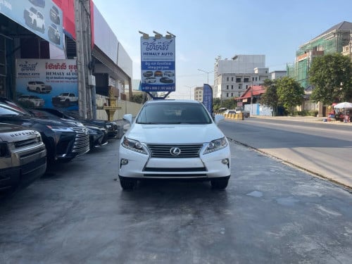 Lexus Rx350 2013 Full options ទឹកថ្នាំហ្សុីនមួយជុំ មានបាញ់ទឹកចង្កៀង ស្លាយកុងទ័រ (HUD) Auto Breaking