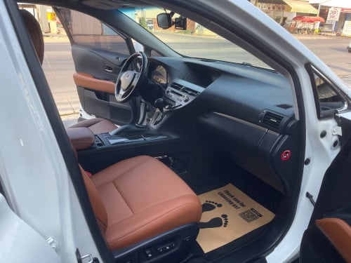 Lexus Rx350 2013 Full options ទឹកថ្នាំហ្សុីនមួយជុំ មានបាញ់ទឹកចង្កៀង ស្លាយកុងទ័រ (HUD) Auto Breaking
