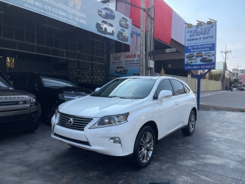 Lexus Rx350 2013 Full options ទឹកថ្នាំហ្សុីនមួយជុំ មានបាញ់ទឹកចង្កៀង ស្លាយកុងទ័រ (HUD) Auto Breaking