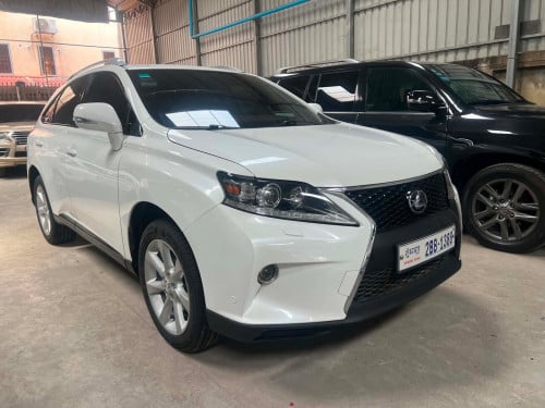 Lexus Rx350 Year 2010 Full ប៉ុង​1 សកាំម៉ៃ​ ក្នុងលឿង​