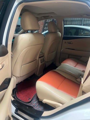 Lexus Rx350 Year 2010 Full ប៉ុង​1 សកាំម៉ៃ​ ក្នុងលឿង​
