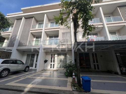 Link house for rent at Borey Chipmong SenSok