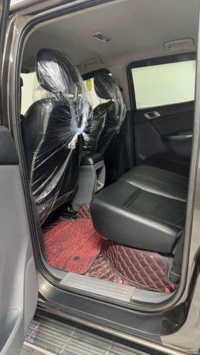 Mazda Bt50 2019ម៉ាសុីនធំថ្នាំសុីន១ជុំឡានថ្មី3.2កាប់ពីតាស់