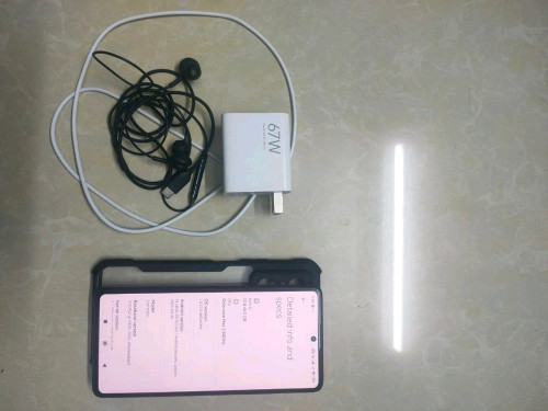MI 11 T Pro Global version rams 12 256GB Snapdragon 888 AMOLED display