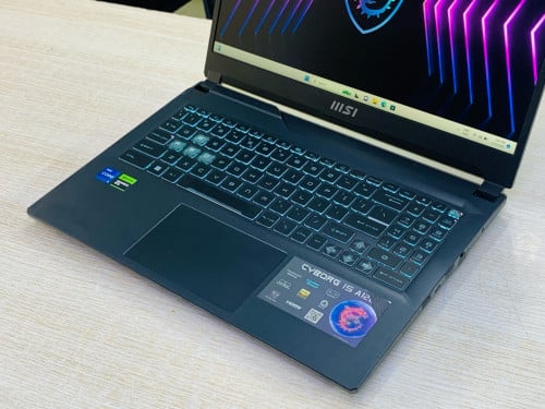 MSI Cyborg 15 15.6”FHD 144Hz Key Light 💡