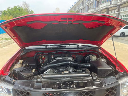 Nissan Frontier 2005 ម៉ាសុីនប្រាដូ