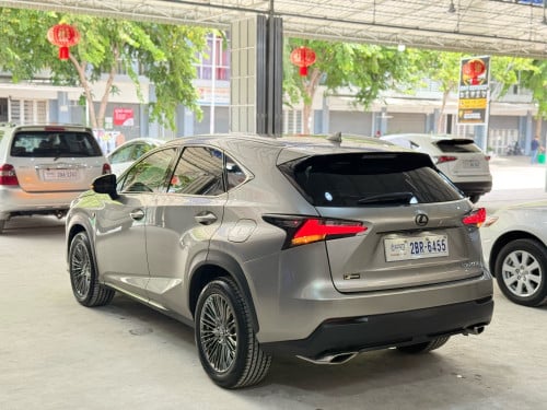 NX200T 2015 ពណ៌ទីតានៀម ប៉ុង1 ប៉ូតុង3 ឡេីង FSPort