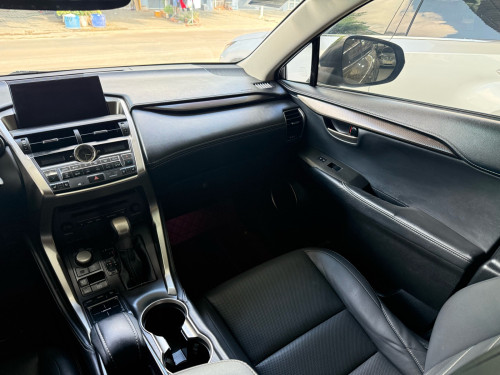 NX200T 2015 ពណ៌ទីតានៀម ប៉ុង1 ប៉ូតុង3 ឡេីង FSPort