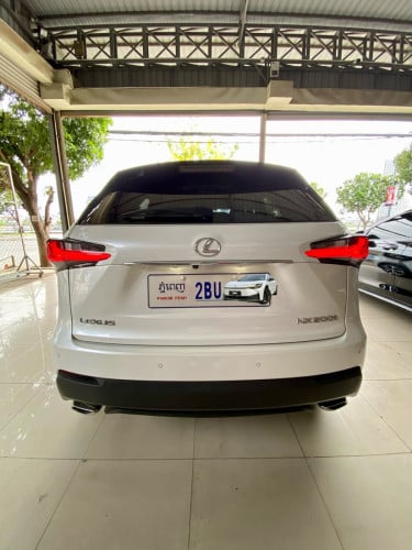 Nx200t 2016 9បូតង់