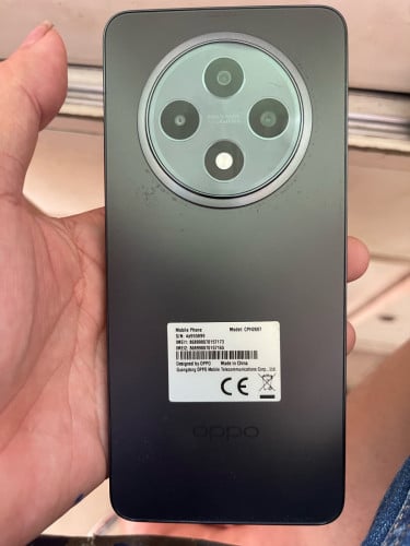 Oppo Reno 12F របស់ក្រុមហ៍ុនស្អាត 98%