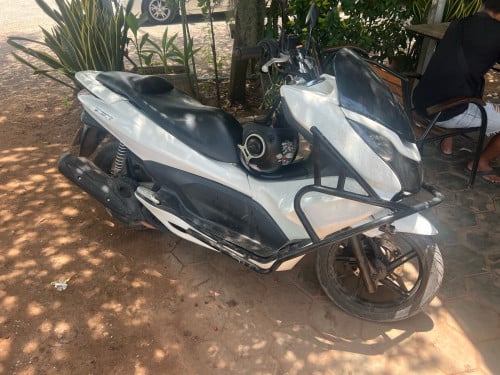 Pcx2011ជប៉ុនសុទ្ធម៉ានសុីនតាន់