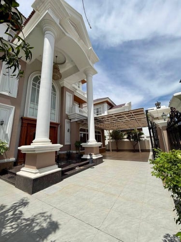 Prince villa for rent at Borey Peng Houth Beoung Snor