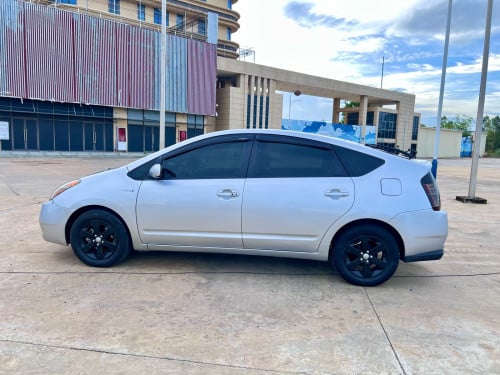 Prius 2004 hf ឡានថ្មី