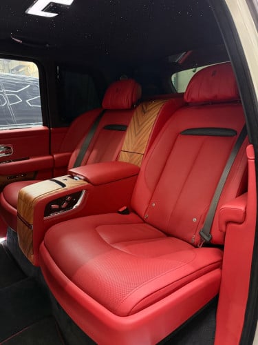 Roll Royce Cullinan 2020