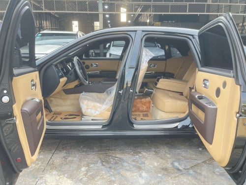 ROLLS ROYCE Ghost Series ||ឡាននៅថ្មីដូចខ្លាញ់គោម្ចាស់ដើមទី 1 ( គីឡូតិច )