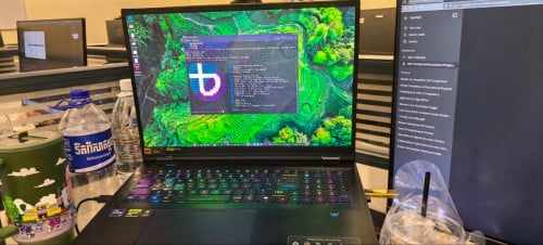 RTX 4080 Laptop Predator Helios