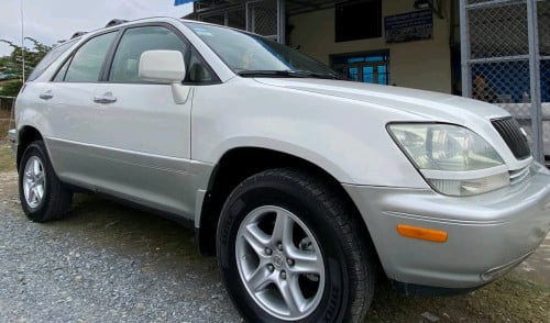 RX300 ឆ្នាំ01ប៉ុង1  សរកាំម៉ៃ លក់