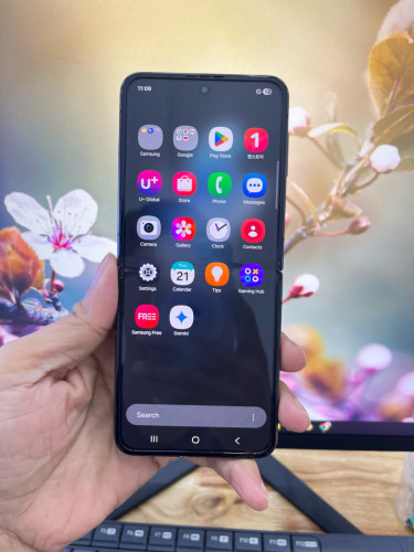SAMSUNG GALAXY Z Flip4
