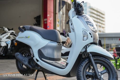 Scoopy025         95%