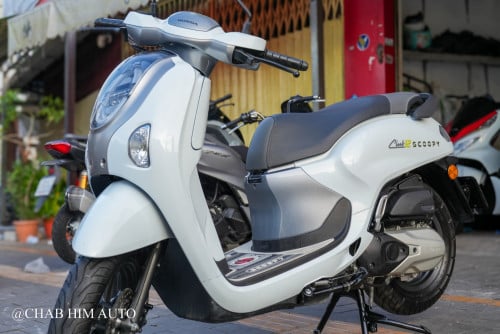 Scoopy025         95%