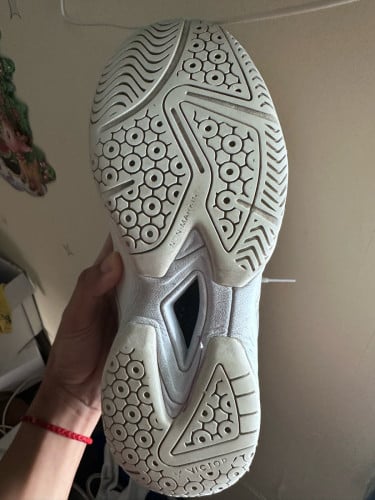 Shoe badminton