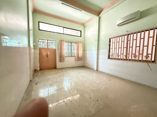 Shophouse ផ្ទះអាជីវកម្មសម្រាប់ជួល BKK
