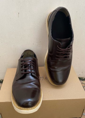 Moc Toe shoes